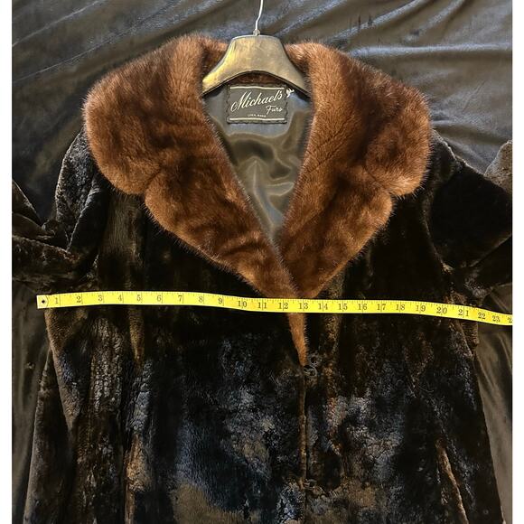 Michael’s Furs Lynn Mass Black Mink Fur Coat Brown collar Women's size Medium - Picture 6 of 13